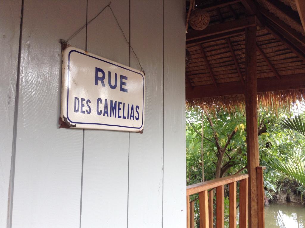Retro Kampot Guesthouse Dış mekan fotoğraf
