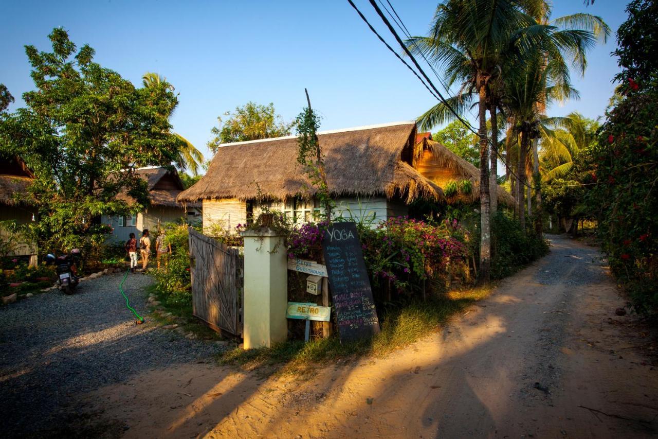 Retro Kampot Guesthouse Dış mekan fotoğraf