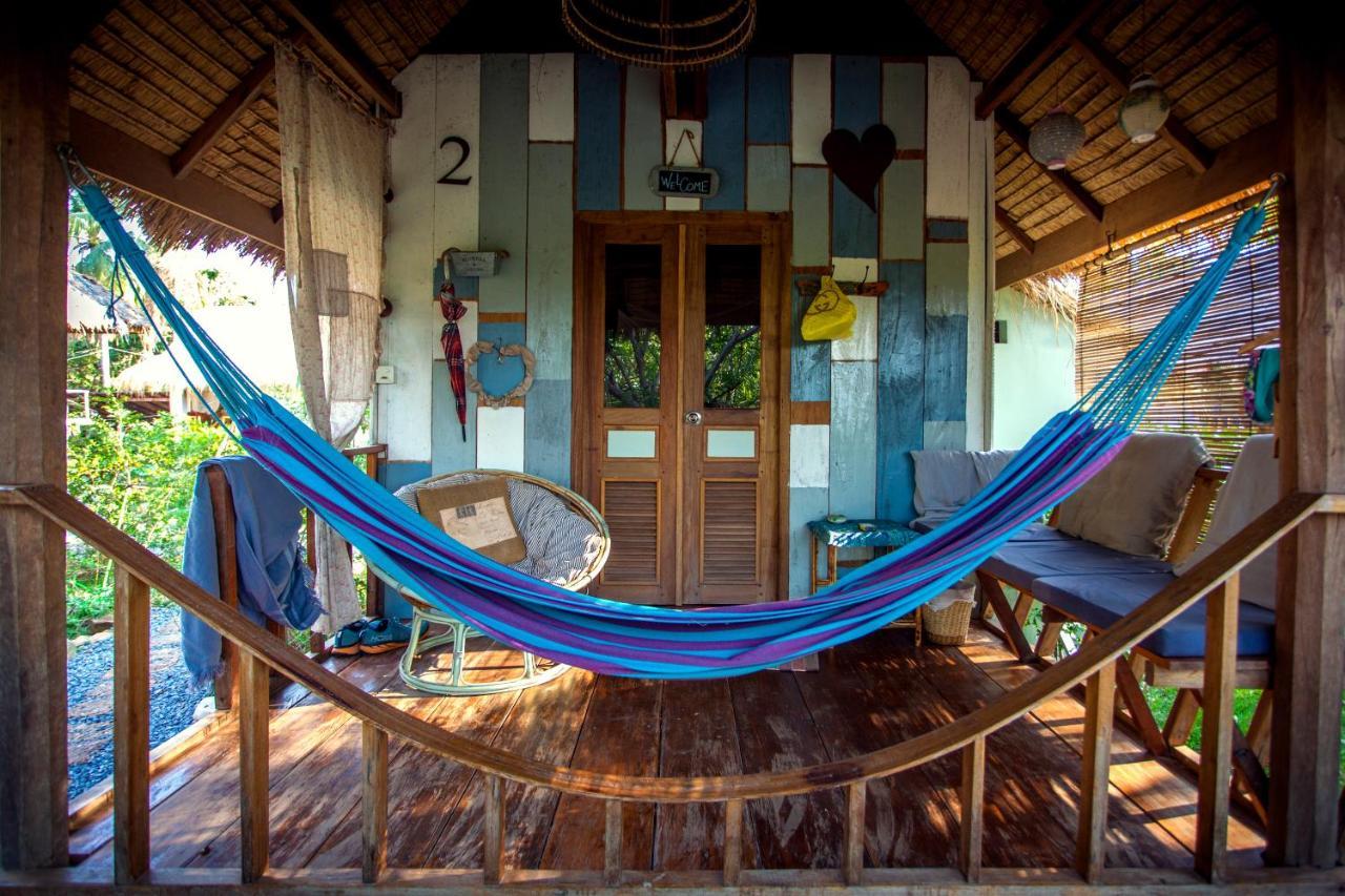 Retro Kampot Guesthouse Dış mekan fotoğraf